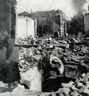 Raids: Russian resistance in devastating air raids, WW2