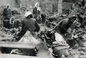 Searching: Russian resistance in devastating air raids, WW2