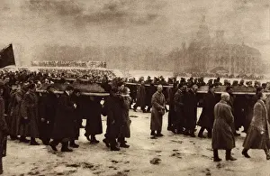 Lcgr1303: Russian Revolution. Funeral of 182 persons killed