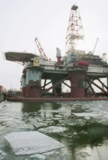 Shelf: Russian Shelf floating oil platform in Astrakhan, 1996
