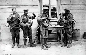 Halt: Russian soldiers during WW I