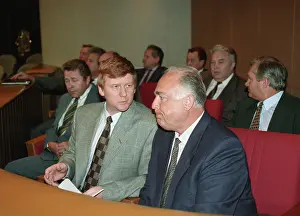 Duma: Russian State Duma voting against Premier Chernomyrdin, 1995