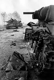 Kliment: Russian tanks shot down, 1941