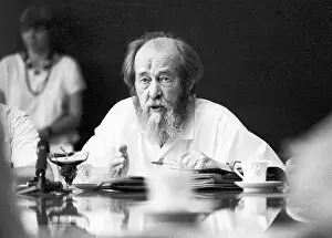 Stay: Russian writer Alexander Solzhenitsyn, 1994