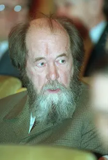 Attends: Russian writer Alexander Solzhenitsyn, 1995