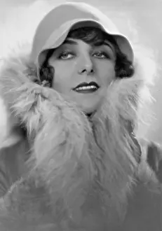 Weyher: Ruth Weyher, 1928