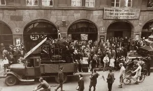 Quarters: SA men move out from one of their headquarters