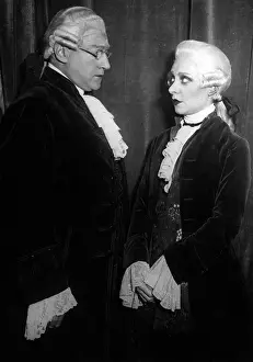 Sacha: Sacha Guitry