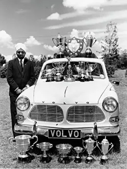 Athe: Safari Rally driver Joginder Singh, beside his