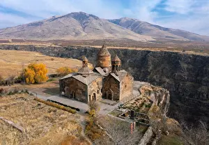 Canyon: Saghmosavank monastery, Saghmosavan, Aragatsotn, Armenia