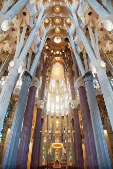 Sagrada: Sagrada Familia interior