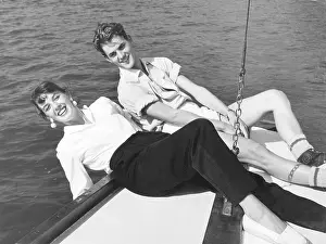 Recreational: SAILING COUPLE