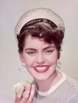 Woof: SAILOR GIRL AND APPLE