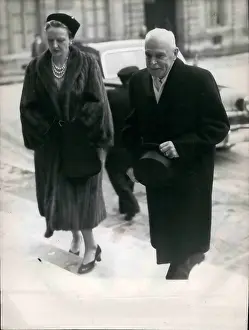 Auriol: Saint Laurent, PM of Canada, and daughter, in Paris