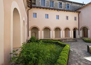 Beaujolais: Sainte Angele Cloister, Beaujeu, Beaujolais, France