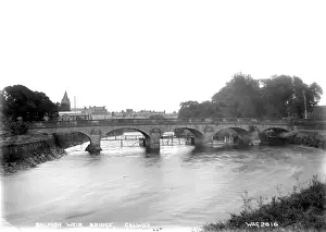 Galway: Salmon Weir Bridge, Galway
