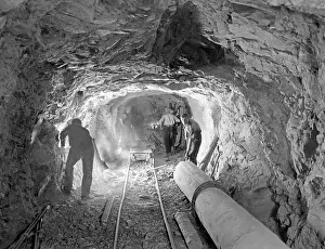 Tunnels: Salt mine, 1928