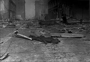 Genthe: San Francisco, charred corpse of a victim ?