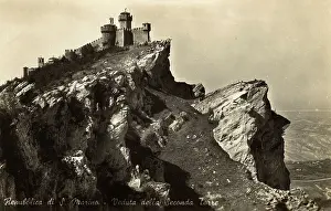 Marino: San Marino - The Second Tower and Castle Walls