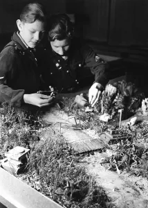Raft: Sandbox work, 1943
