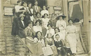 Edwardians: Sandown House Boarding & Apartments, guests outside