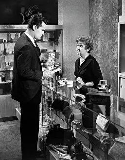 Thrill: Sandra Gould - James Garner