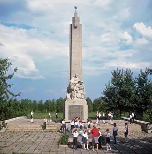 Sizov: Sappers monument. Ponyri settlement, 1973