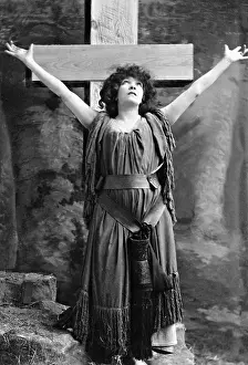 Bernhardt: Sarah Bernhardt, 1906