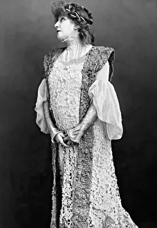 Bernhardt: Sarah Bernhardt