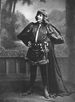 Bernhardt: Sarah Bernhardt