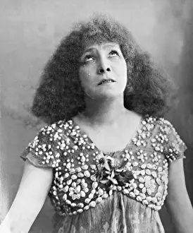Bernhardt: Sarah Bernhardt