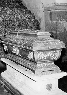 Sankt: The sarcophagus of Anton Bruckner, 1940