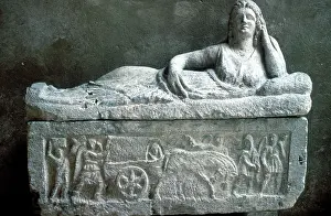 Tarquinia: Sarcophagus with a reclining female