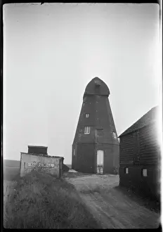 Ceased: Sarre Windmill, Canterbury Road, Sarre, Thanet, Kent