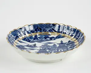 Caughley: Saucer