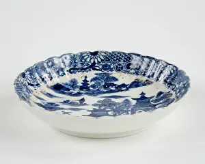 Caughley: Saucer