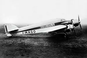 Savoia: Savoia Marchetti S79 (side view, on the ground) of prot