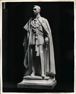 Approximate: Scale model of King George VI statue