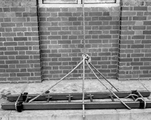 Loops: Scaling ladder rescue drill demonstration, WW2