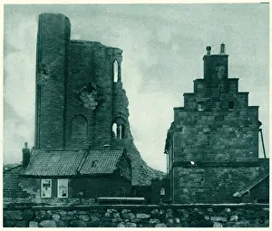 Ruines: Scarborough Castle, damaged by German shells