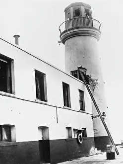 Lighthouses: Scarborough Lighthouse damage, 1914