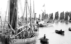 Pierhead: Scarborough, the Pierhead 1890