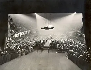 Lcgr1412req: Scene at the Cleveland's Public Auditorium during
