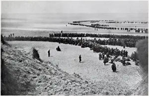 Nov19: Scene during the evacuation of Dunkirk, WW2