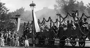 Inaugural: Scene from Love and the First Railroad, 1934
