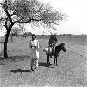 Pakistani: Scene on a road in Pakistan