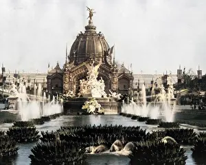 Universelle: Scene during the Universal Exhibition, Paris, 1900