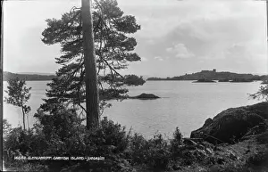 Calm: Scenic View of Garnish Island
