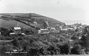 Cozy: A Scenic View of Pentewan