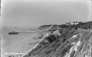 Totland: Scenic View of Totland Bay